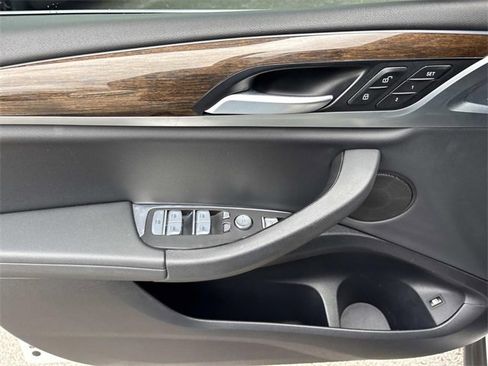 Used 2021 BMW X3 xDrive30e w/ Convenience Package image 25