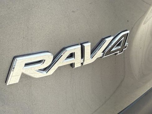 Certified 2025 Toyota RAV4 LE image 10