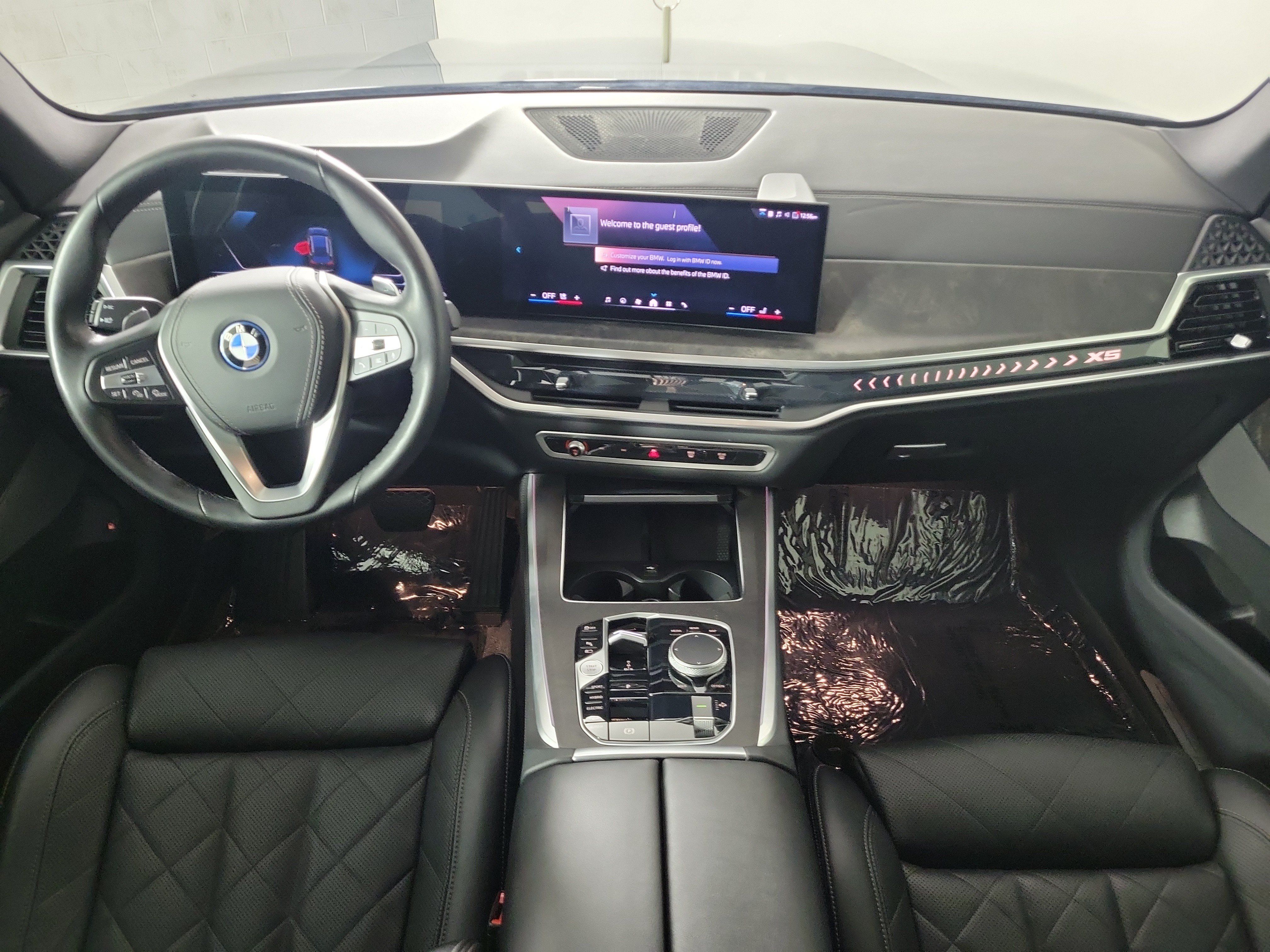 Certified 2024 BMW X5 xDrive50e w/ Climate Comfort Package AWD/4WD image 11