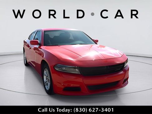 Used 2022 Dodge Charger SXT image 1