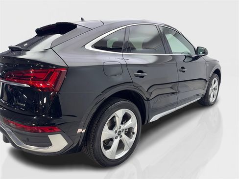 Used 2023 Audi Q5 2.0T Premium image 13