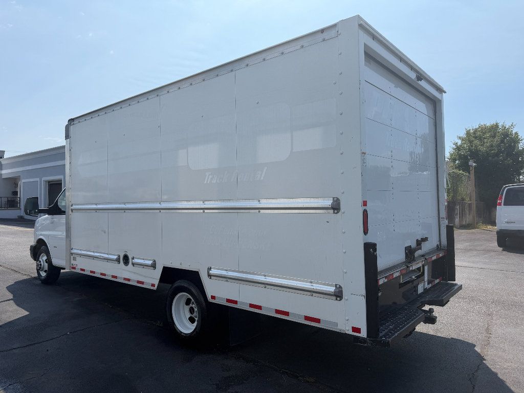Used 2021 GMC Savana 3500 Extended w/ Power Convenience Package RWD image 7