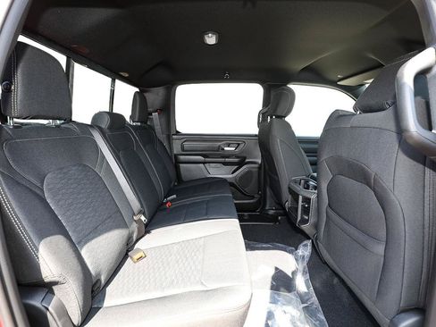 New 2026 RAM 1500 Express AWD/4WD image 21