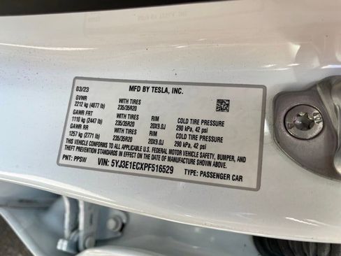 Used 2023 Tesla Model 3 Performance image 11