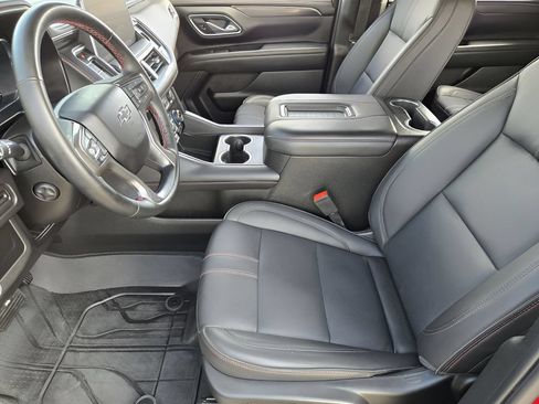 Used 2023 Chevrolet Suburban RST w/ Sport Performance Package AWD/4WD image 12
