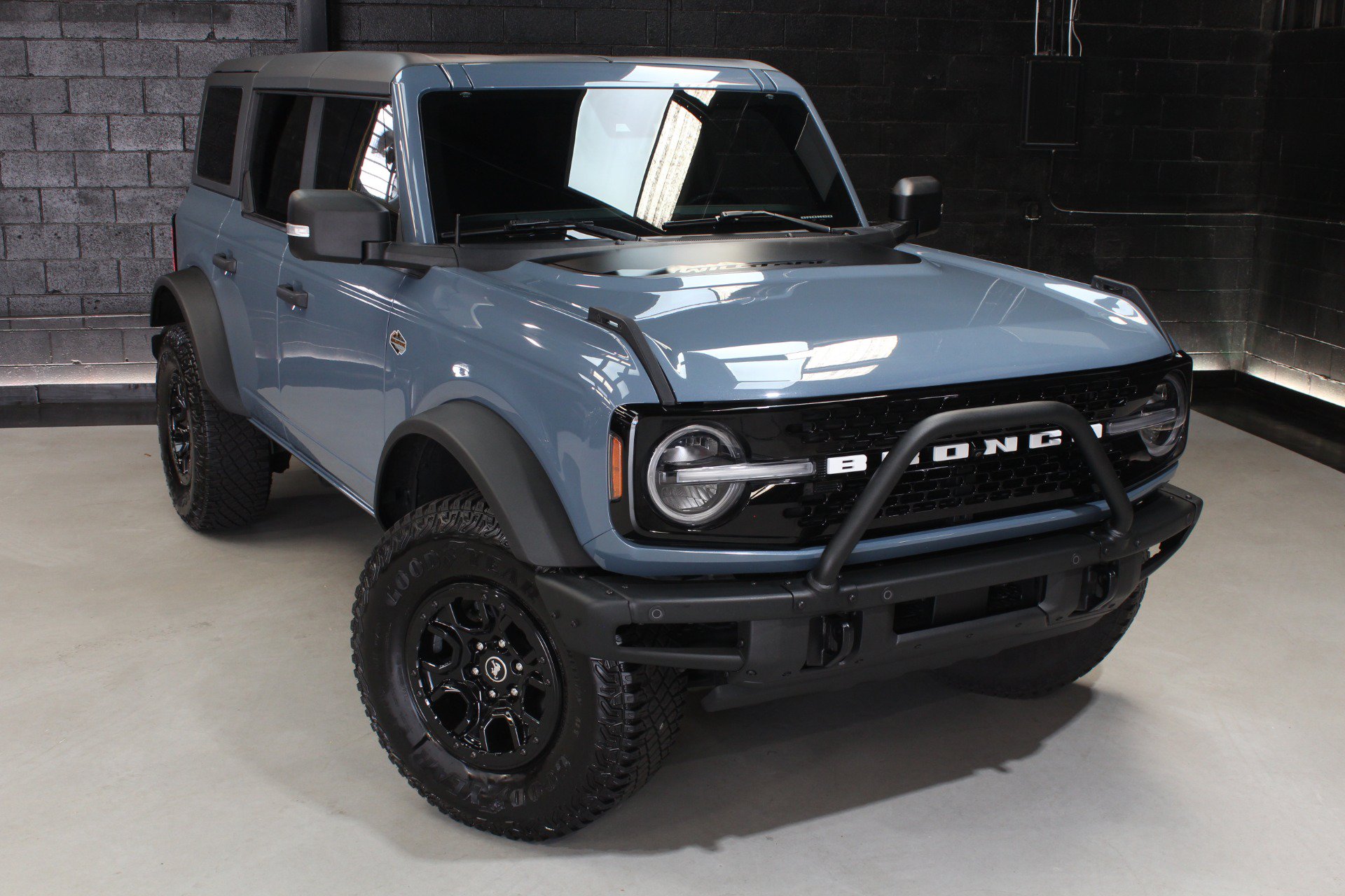 Used 2023 Ford Bronco Wildtrak AWD/4WD image 12