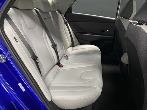 New 2026 Hyundai Elantra Limited image 32