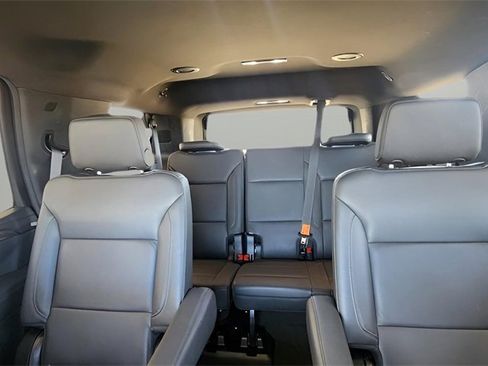 Used 2024 Chevrolet Tahoe LT image 23