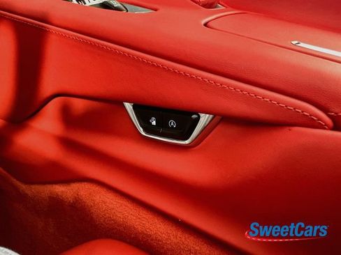 Used 2025 Chevrolet Corvette E-Ray AWD/4WD image 37