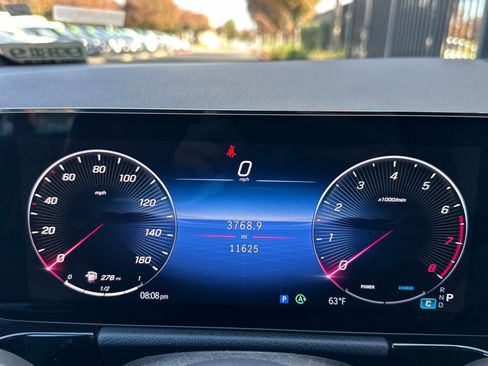 Certified 2025 Mercedes-Benz GLA 250 4MATIC image 24