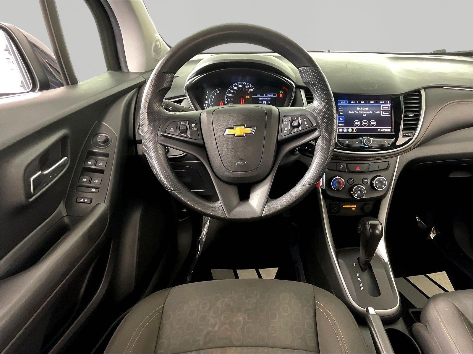 Used 2020 Chevrolet Trax LS w/ Tint and Cruise Package FWD image 8