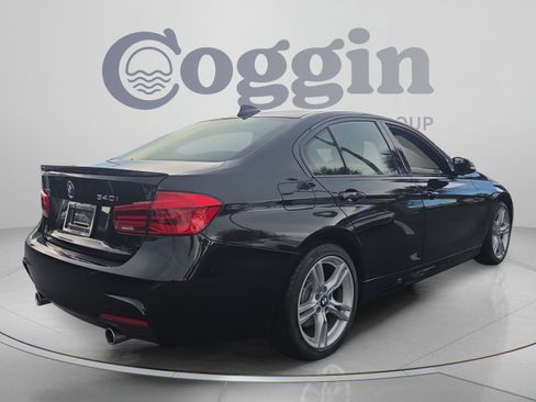 Used 2018 BMW 340i xDrive Sedan w/ Premium Package AWD/4WD image 5