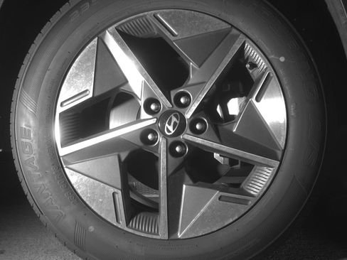 Used 2025 Hyundai Tucson SEL image 13