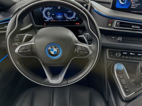 Used 2015 BMW i8 image 5