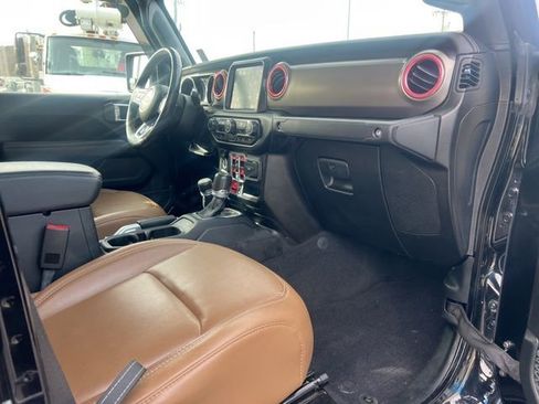Used 2020 Jeep Gladiator Rubicon image 18