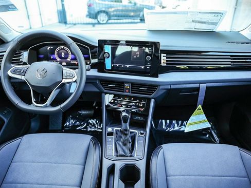 New 2026 Volkswagen Jetta SE image 19