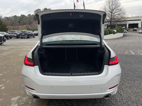 Certified 2025 BMW 330i Sedan image 33