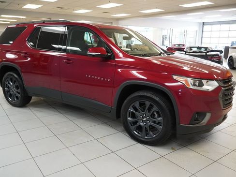 Used 2020 Chevrolet Traverse RS w/ LPO, Floor Liner Package FWD image 8