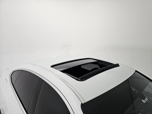 Used 2024 BMW 430i xDrive w/ Premium Package image 42