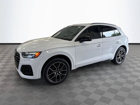 Used 2023 Audi SQ5 Premium Plus w/ Premium Plus Package AWD/4WD image 3