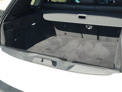 Used 2025 BMW X5 xDrive50e image 29