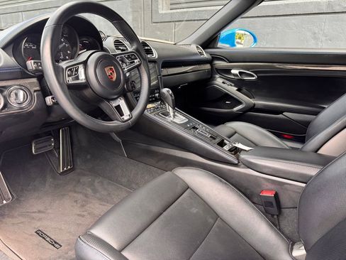 Certified 2025 Porsche 718 Boxster GTS RWD image 18