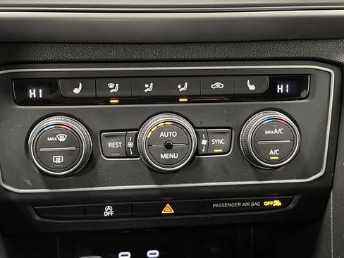 Used 2021 Volkswagen Atlas SE w/ Panoramic Sunroof Package image 20