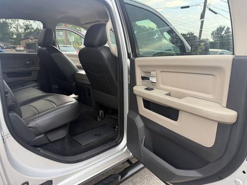 Used 2010 Dodge Ram 1500 Truck SLT RWD image 16