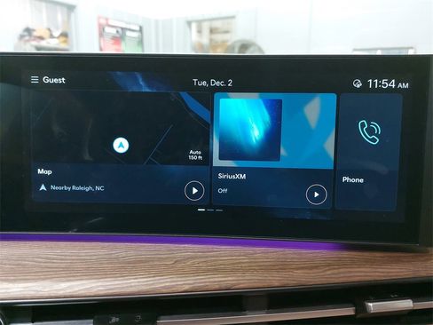 Used 2025 Hyundai Santa Fe Limited image 22