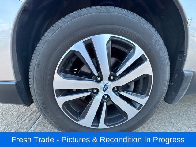 Used 2018 Subaru Outback 3.6R Limited AWD/4WD image 9