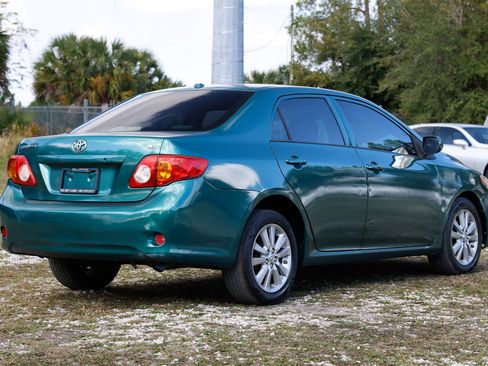 Used 2010 Toyota Corolla LE 4DR SEDAN image 11
