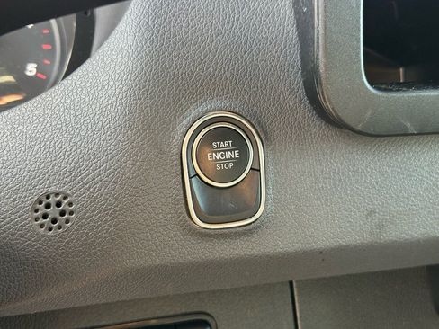 Used 2020 Mercedes-Benz Sprinter 2500 image 32