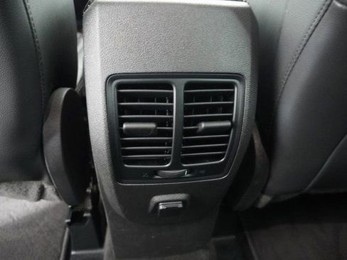 Used 2019 Ford Escape SEL image 34