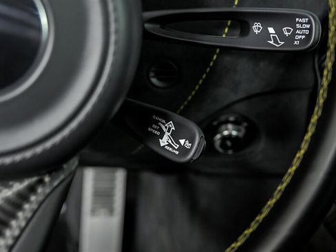 Used 2018 McLaren 720S Performance RWD image 33