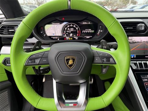 Used 2022 Lamborghini Urus image 29