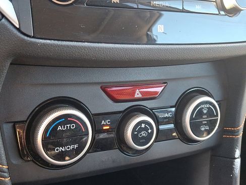 Used 2018 Subaru Crosstrek 2.0i Limited image 16