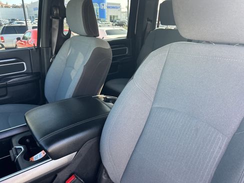 Used 2024 RAM 2500 Big Horn w/ Off Road Package image 28