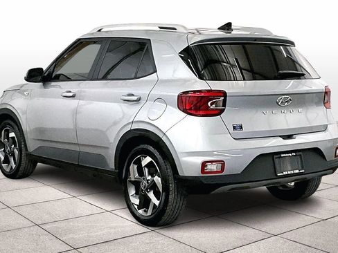 Used 2022 Hyundai Venue SEL image 10