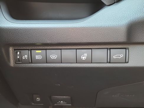 Used 2023 Toyota RAV4 XLE Premium image 45