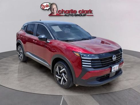 Used 2025 Nissan Kicks SV FWD image 7