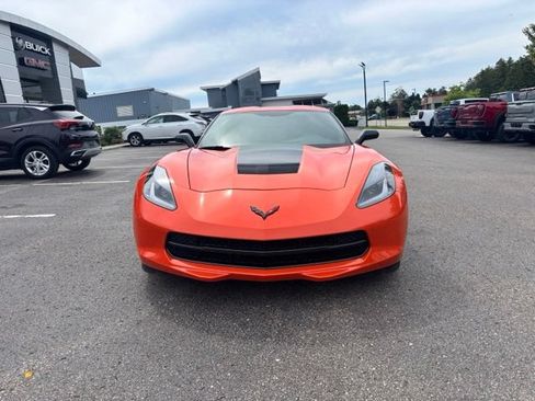 Used 2018 Chevrolet Corvette Stingray Coupe w/ Carbon Flash Badge Package RWD image 3