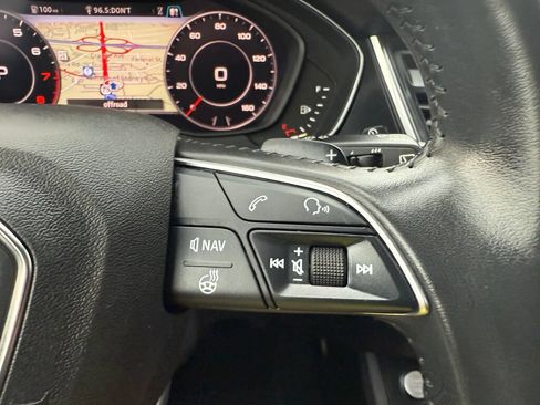 Used 2019 Audi Q5 Prestige w/ Prestige Package AWD/4WD image 16