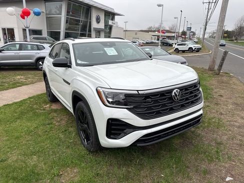 New 2026 Volkswagen Atlas Cross Sport SEL R-Line AWD/4WD image 1