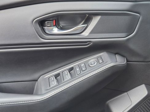 Used 2024 Honda Accord Sport image 11