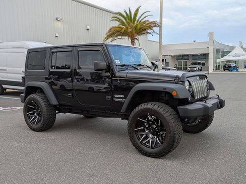 Used 2016 Jeep Wrangler Unlimited Sport w/ Quick Order Package 24S AWD/4WD image 2