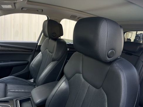 Used 2018 Audi Q5 2.0T w/ Premium Plus Package image 13