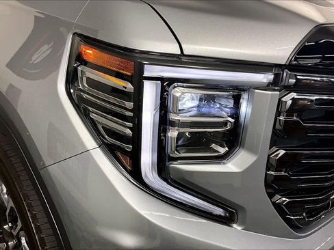 Certified 2025 GMC Sierra 1500 Denali Ultimate AWD/4WD image 27