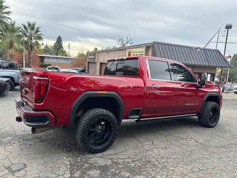 Used 2022 GMC Sierra 2500 Denali w/ Denali Ultimate Package image 8