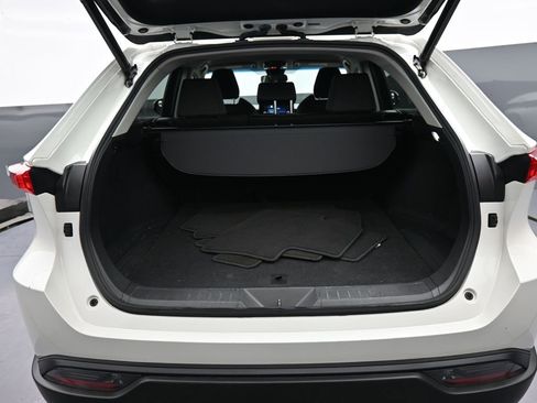 Certified 2021 Toyota Venza LE image 21