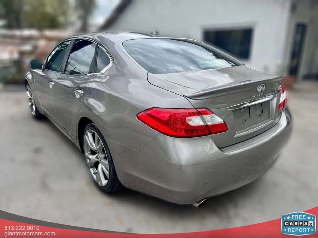 Used 2012 INFINITI M56 w/ Sport Pkg RWD image 7